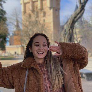 Meet your Posher, Paulina
